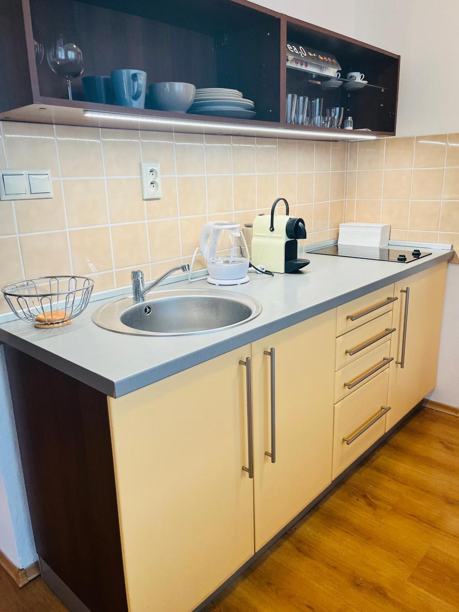 Charming Studio In The Old Town Apartment Bratislava Luaran gambar
