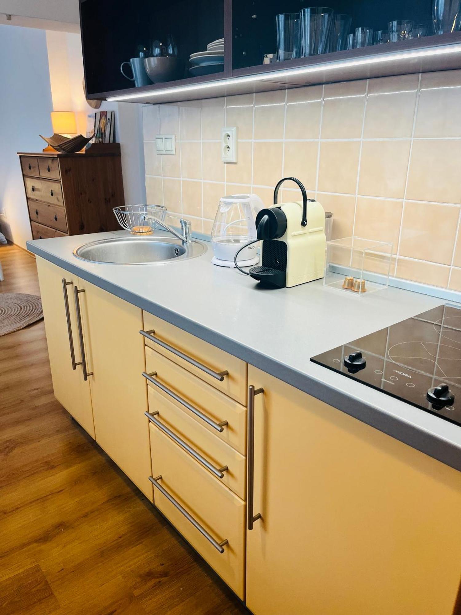 Charming Studio In The Old Town Apartment Bratislava Luaran gambar